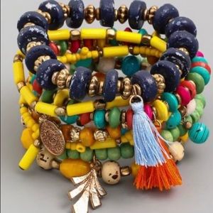 Conjunto De Pulseira De Borla Frisada
Bracelet